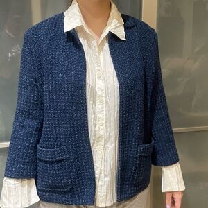 Elegant Navy Tweed Blazer